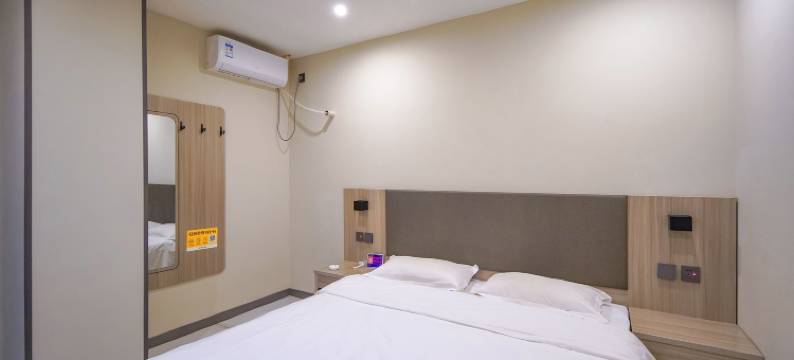 易居酒店(联盟路柏林庄地铁站店)图片