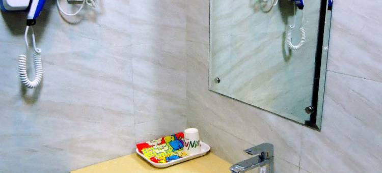 骏怡波普精选酒店(深圳石龙仔店)图片