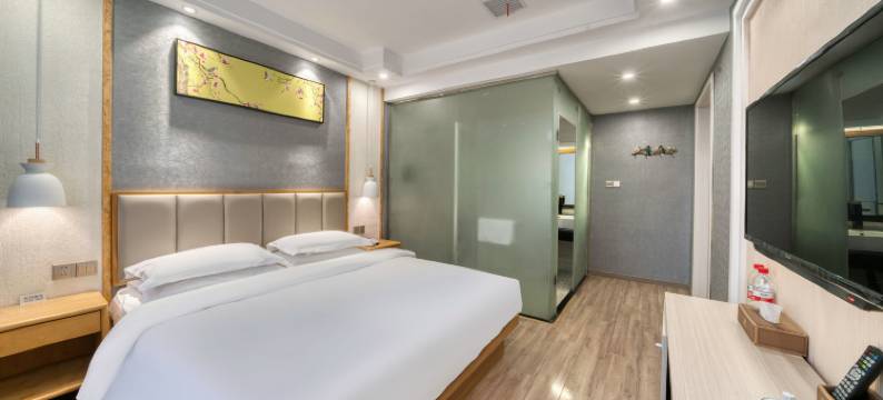 沐光酒店(市立医院金龙岗青年艺术街区店)图片