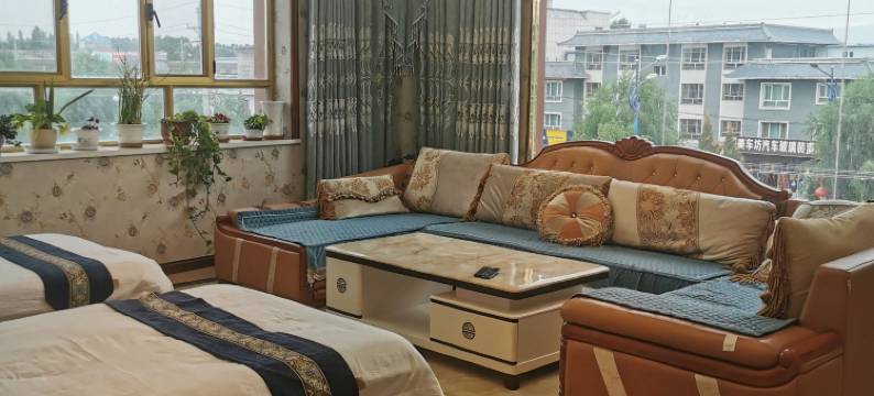 特克斯大伟客栈(特克斯八卦城店)图片