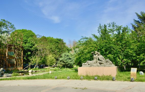 Shihezi Hotel Hotel Overview