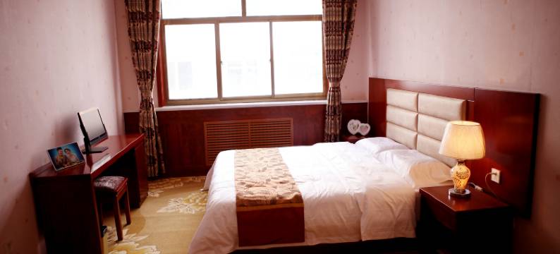 华亭庆华酒店图片