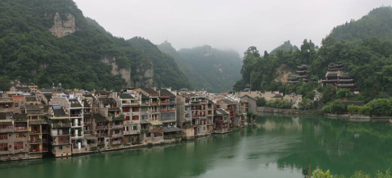 夜景宾馆(镇远青龙洞石屏山店)图片