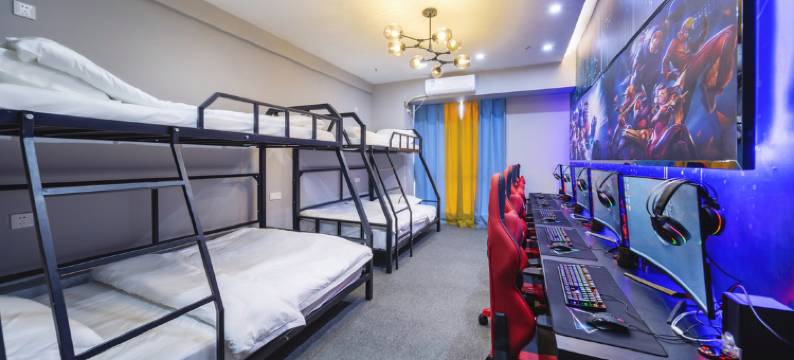 云顶电竞民宿(武汉欢乐谷园林路地铁站店)图片