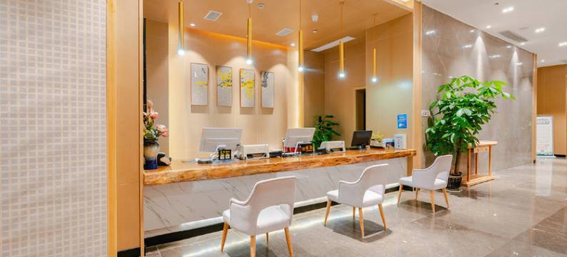 蓝城湖畔酒店(白马湖水街店)图片