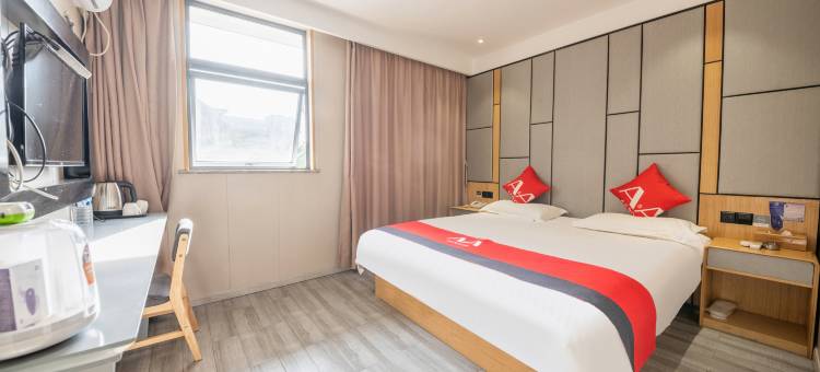 AA连锁酒店(衢州国金中心水亭门店)图片