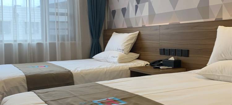 派酒店(平顶山鲁山火车站店)图片