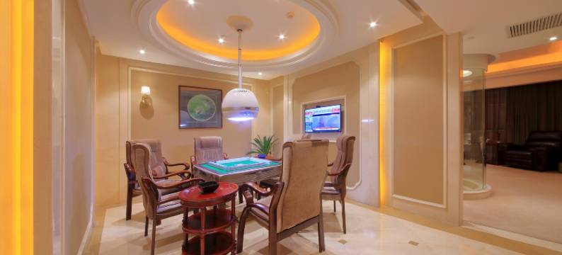 富嘟酒店(东阳银泰城歌山路轻轨站A口店)图片