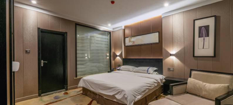 正阳纳雅正旭假日酒店图片