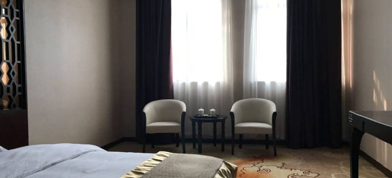 句容名爵酒店图片