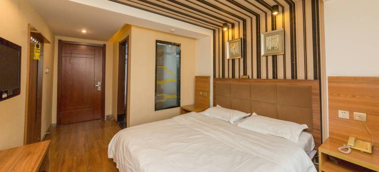 兴吉视界风尚酒店(长春上海路万达店)图片