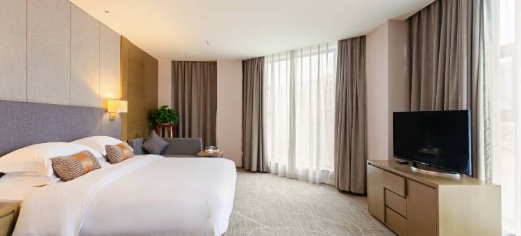 南江世纪朝阳大饭店(光雾山广场店)图片