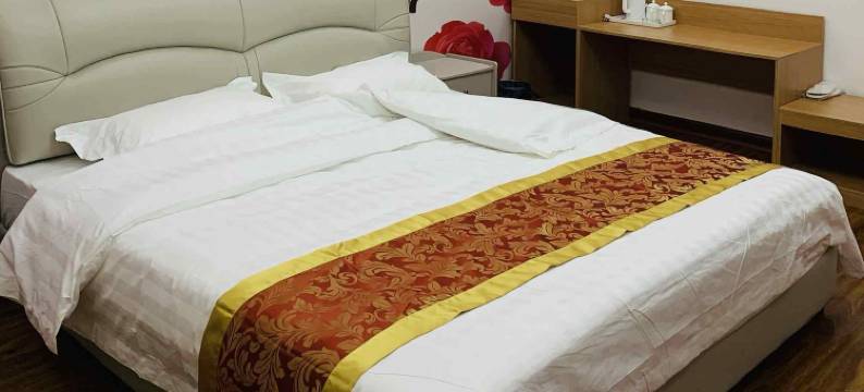 桔子水晶主题酒店(济阳崔寨弘力商贸城店)图片