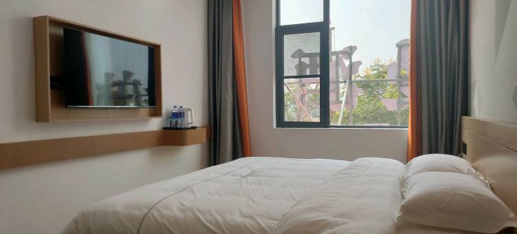 柏曼酒店(红安和平大道店)图片