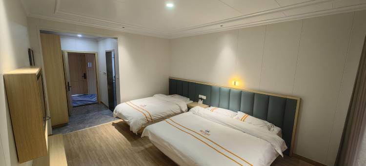 赤峰喀喇沁旗美林镇康宁雅居酒店图片