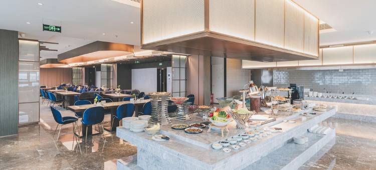 深圳罗湖水贝IBC亚朵酒店图片