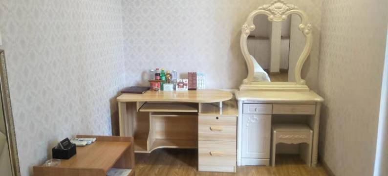 瓦房店新丽华宾馆图片