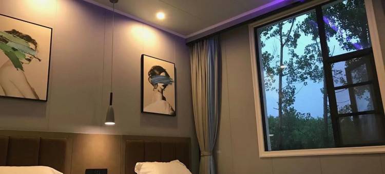 布拖川彝酒店图片