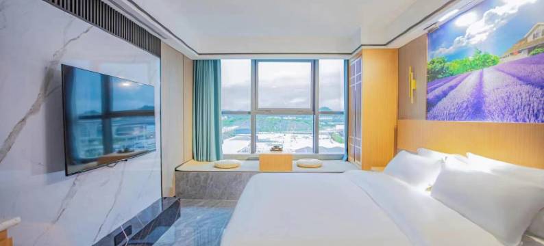 半岛栖客酒店(贵阳北站店)图片