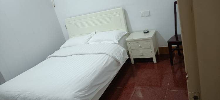 安乡平安宾馆图片