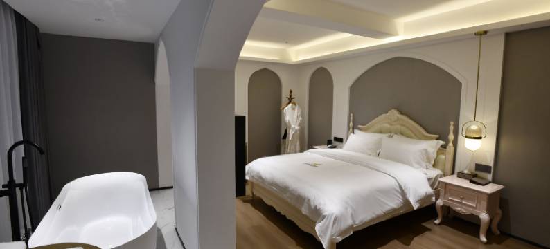 吉首晓天鹅主题酒店图片