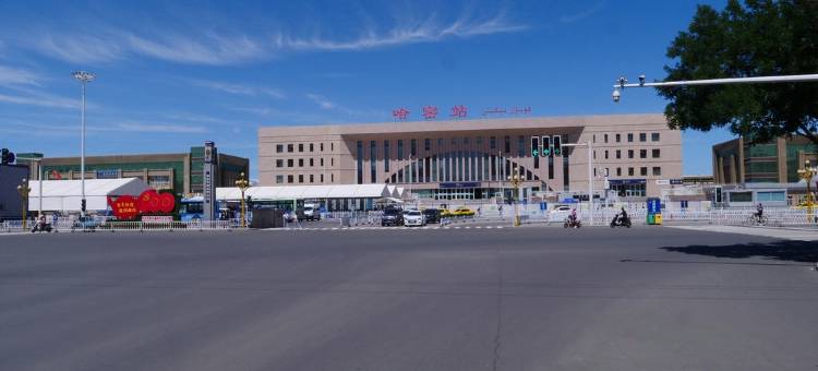 柏青酒店(哈密高铁站店)图片