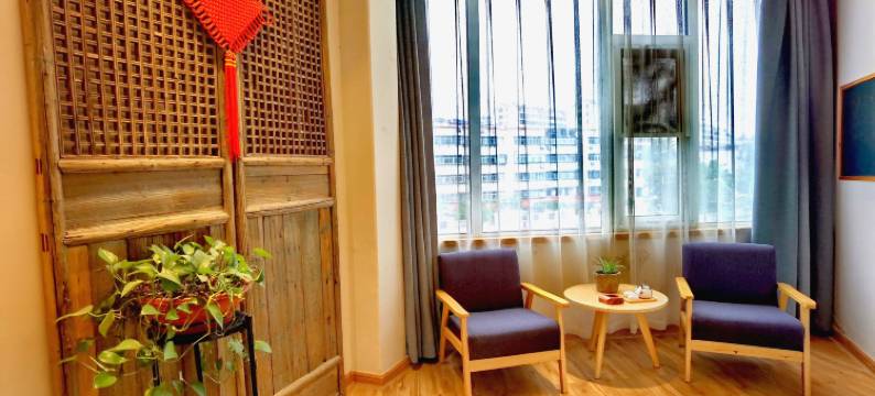 果然城市客栈(泰安天外村店)图片