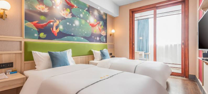 月半湾民宿(北湖京投广场店)图片