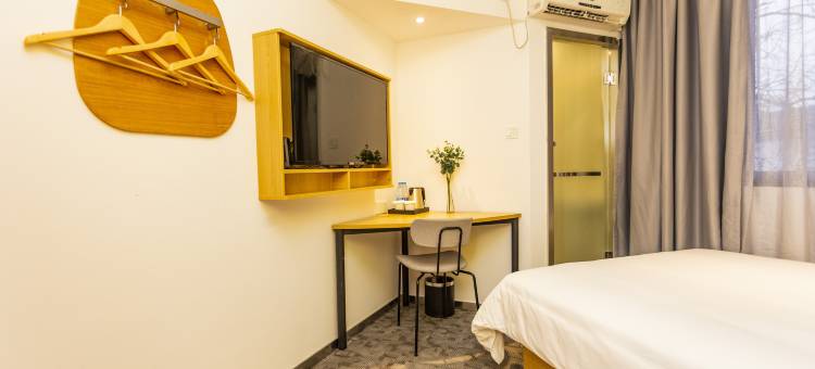 布丁严选酒店(杭州河坊街吴山广场地铁站店)图片