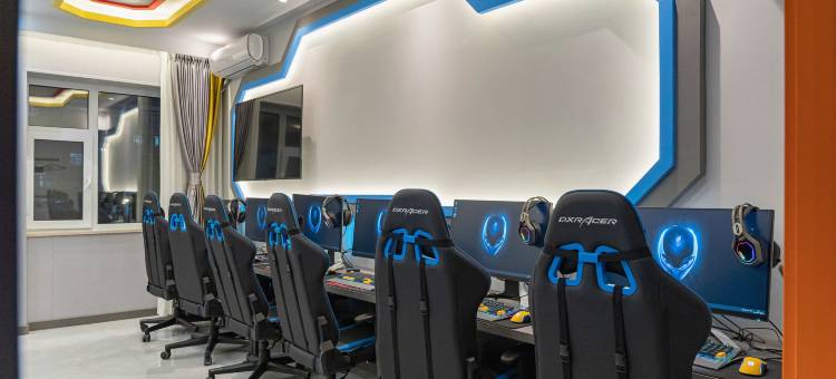 鹤源嘉豪乐点电竞酒店(齐大店)图片