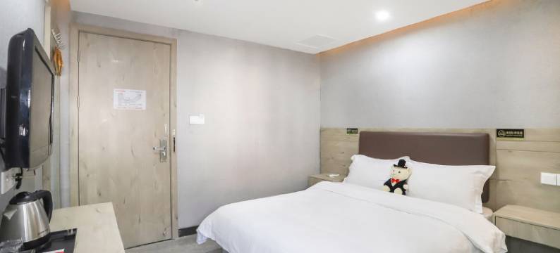 新都云栖酒店(平湖双拥街地铁站店)图片