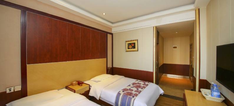 鄄城碧水柏青酒店图片