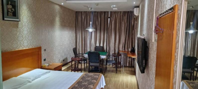 天宏宾馆(武汉江夏职业技术学院第四中学店)图片