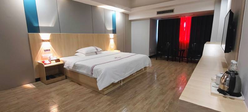 枫叶酒店(荔浦店)图片