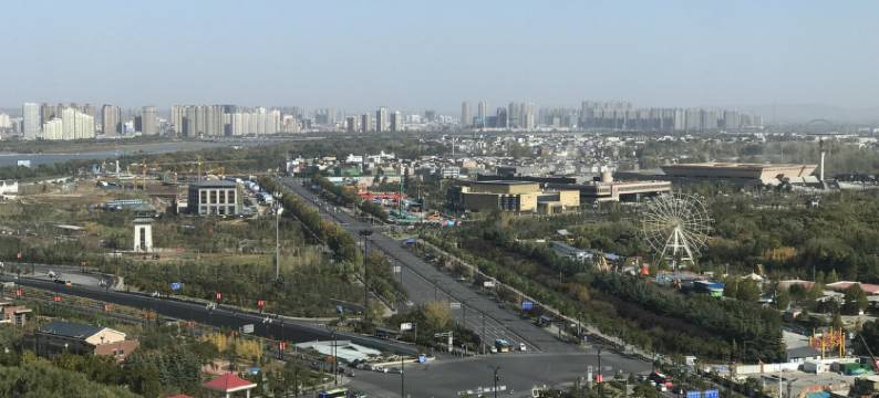 美七商务酒店(洛阳建业左岸国际隋唐园地铁站店)图片