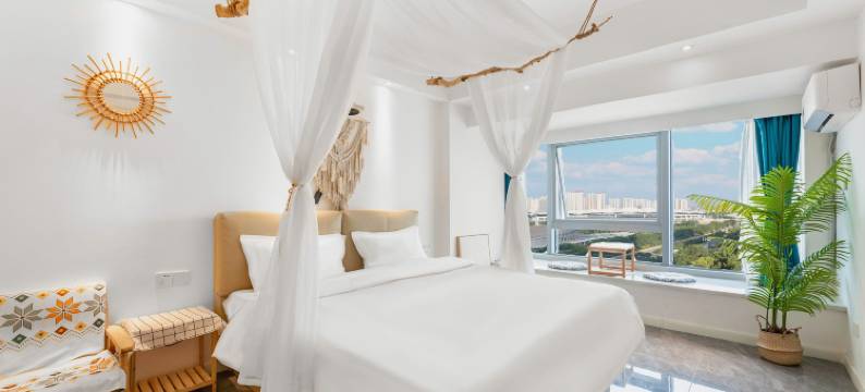 夏至蝉鸣观海公寓(秦皇岛茂业中心燕山大学店)图片