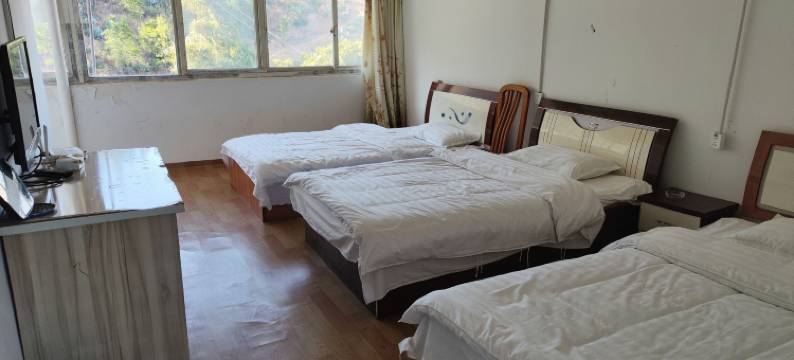 成丽饭庄住宿(攀枝花南站店)图片