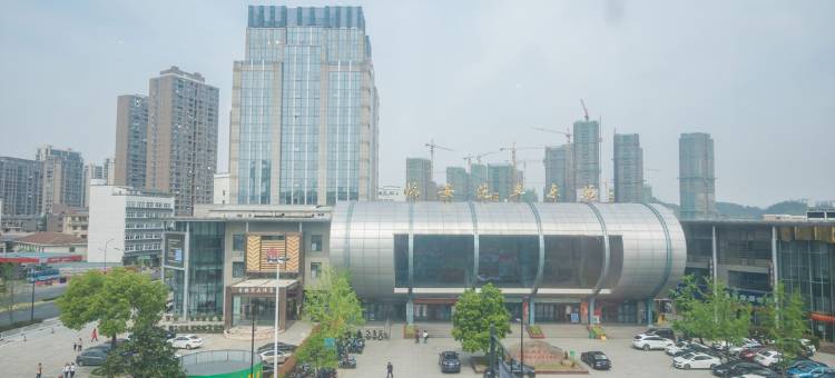 斯维登度假公寓酒店(临安汽车东站店)图片