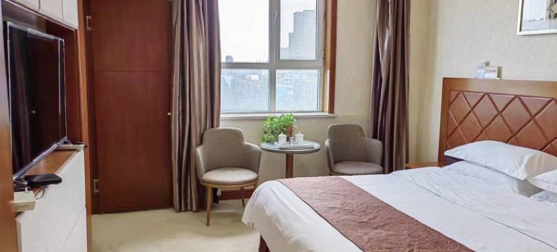 良友大酒店(阿克苏太百购物中心店)图片