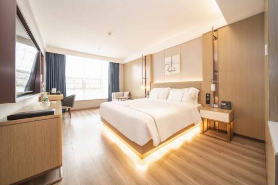 盛和国际酒店(新干市民广场店)