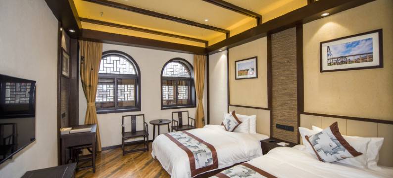 伊川龙凤山酒店图片