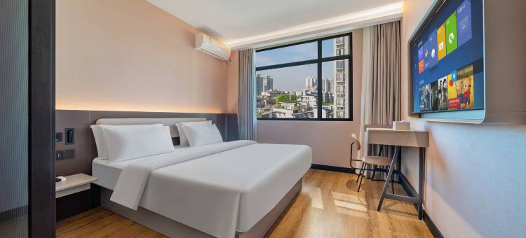 汉庭酒店(上海静安寺武定路地铁站店)图片