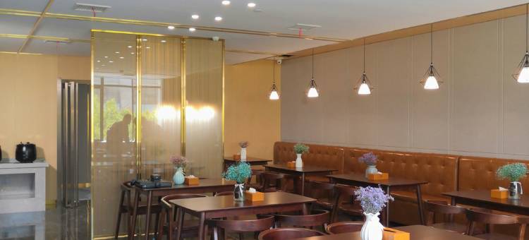 香榭湖岸酒店(凤台尊享店)图片