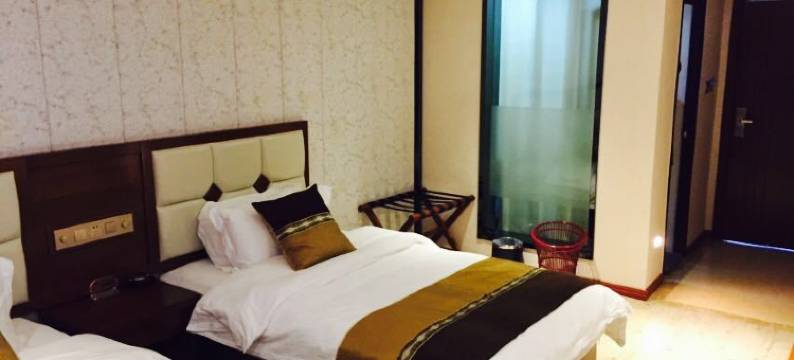 新平鑫磊酒店图片