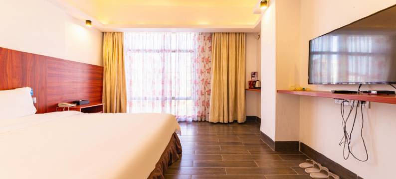 化州森思思酒店图片