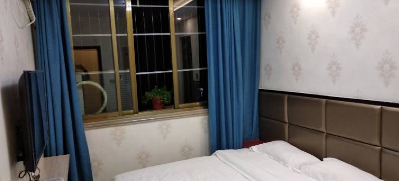 荥经和平旅馆图片