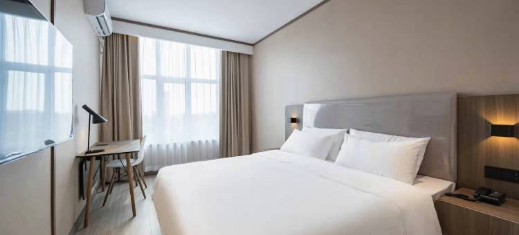 泰丰智能假日酒店(乌兰察布集宁国际皮革城古城店)图片