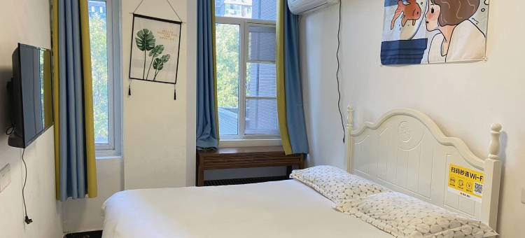熙栖里客栈(武汉科技大学黄家湖校区武汉交通职业学院店)图片