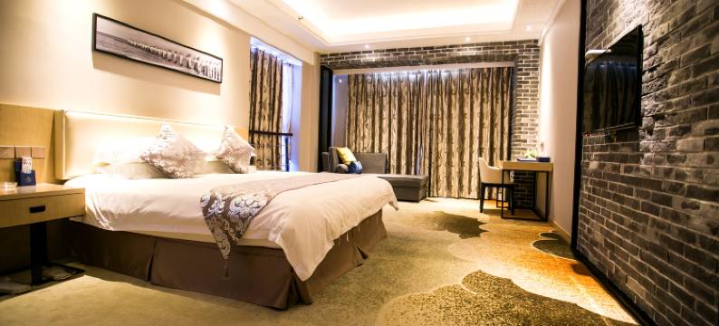 衢州天域主题酒店(吾悦广场店)图片