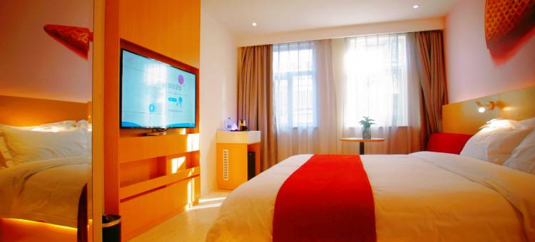 布丁精选酒店(苏州观前街察院场地铁站店)图片